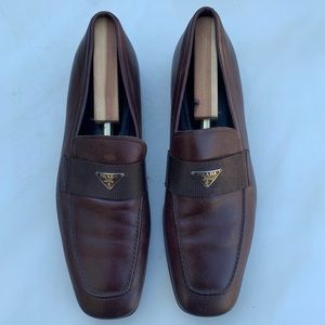 PRADA Brown/Red Leather Loafer Style Shoe 9 1/2